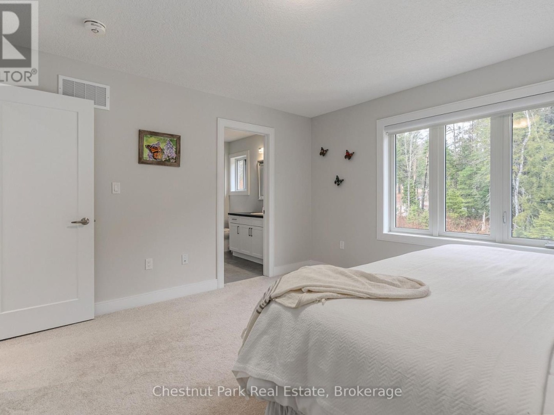 76 SELKIRK DRIVE, 