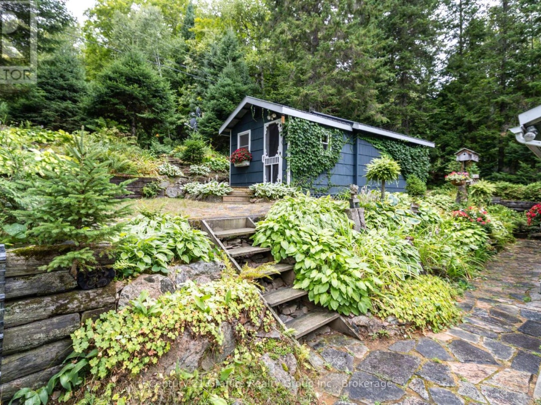 1528 DIGNAN ROAD, 