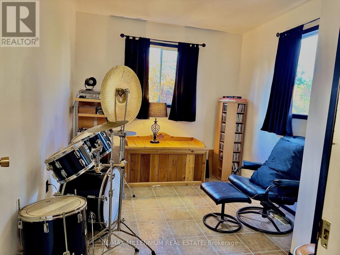 3741 CEDAR RAPIDS DRIVE S, 