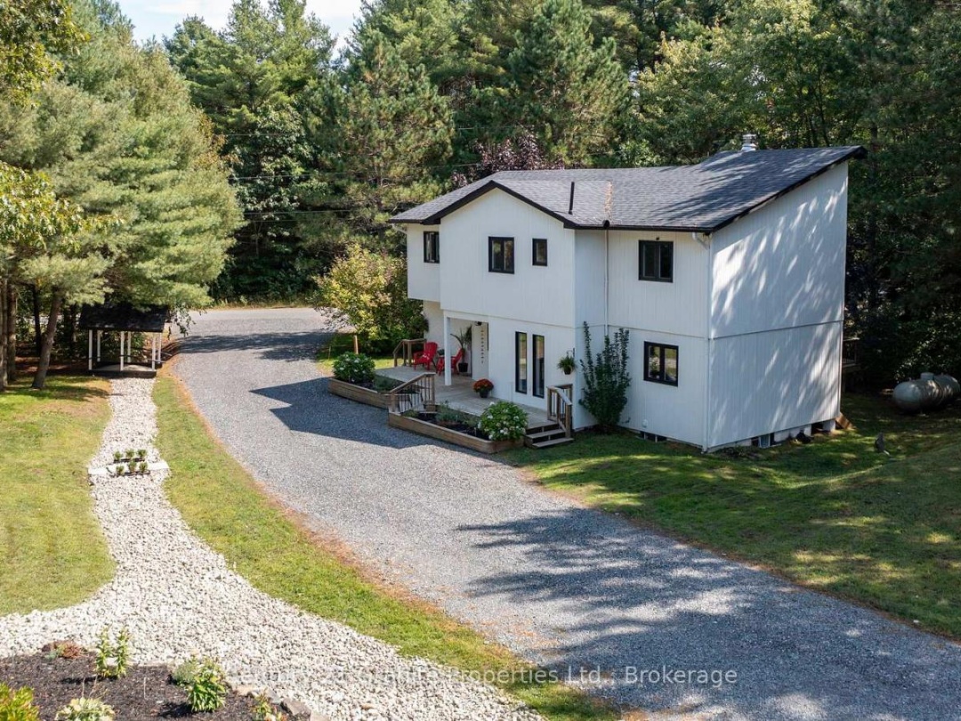 4 & 8 BARTLETT DRIVE, 