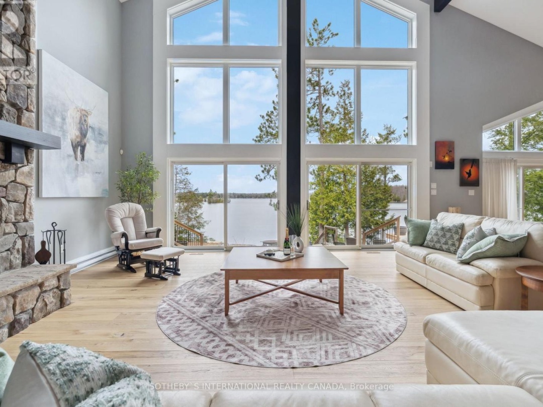1827 Crystal Lake Road, Crystal Lake