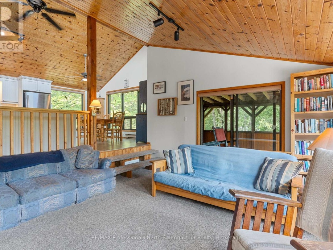 1976 REDKENN ROAD, 