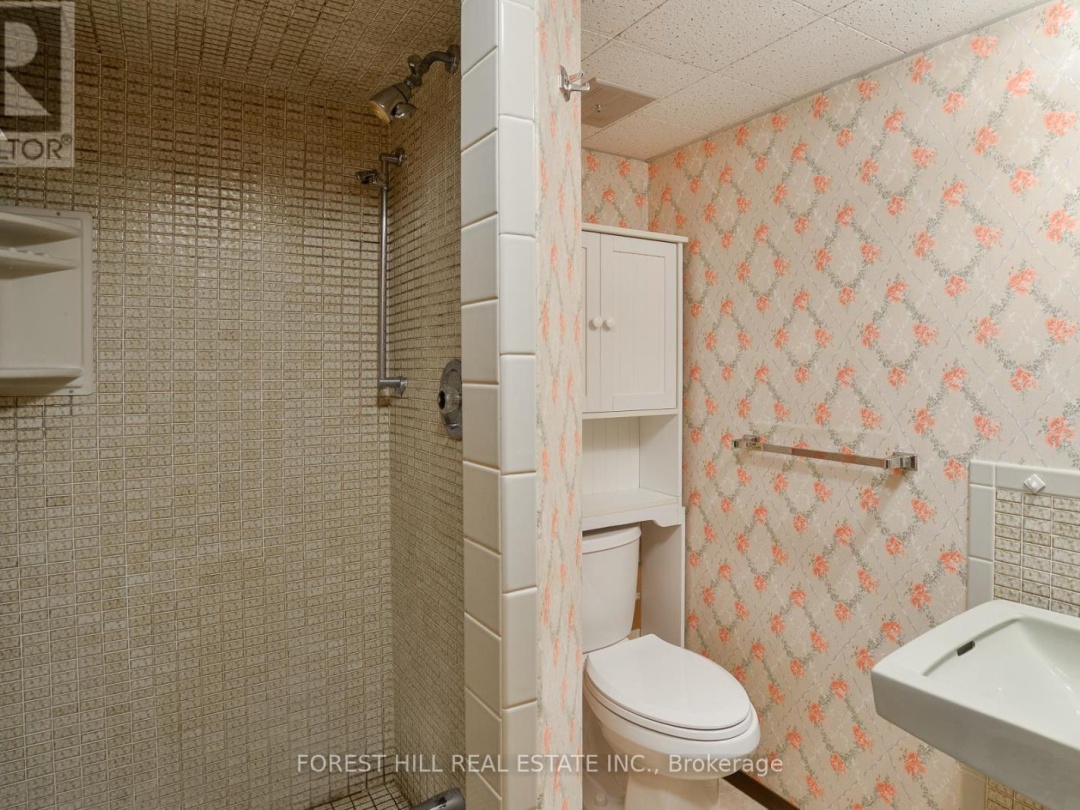 35 OLD INDIAN TRAIL, 