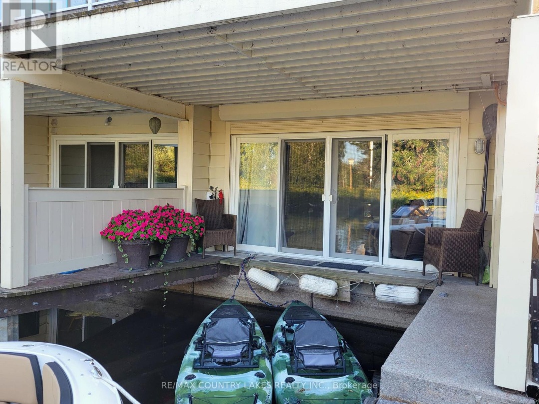 11 - 4 PARADISE BOULEVARD, 