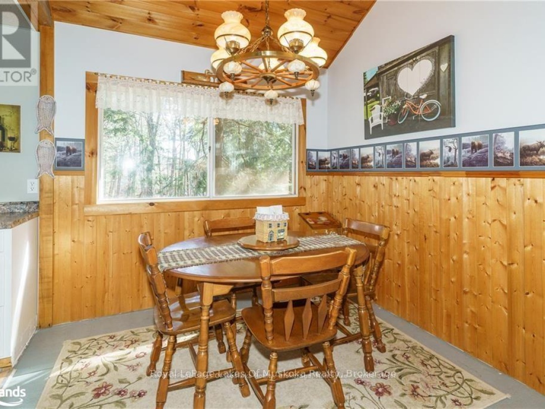 32 MAPLE LEAF DRIVE, Lake Vernon