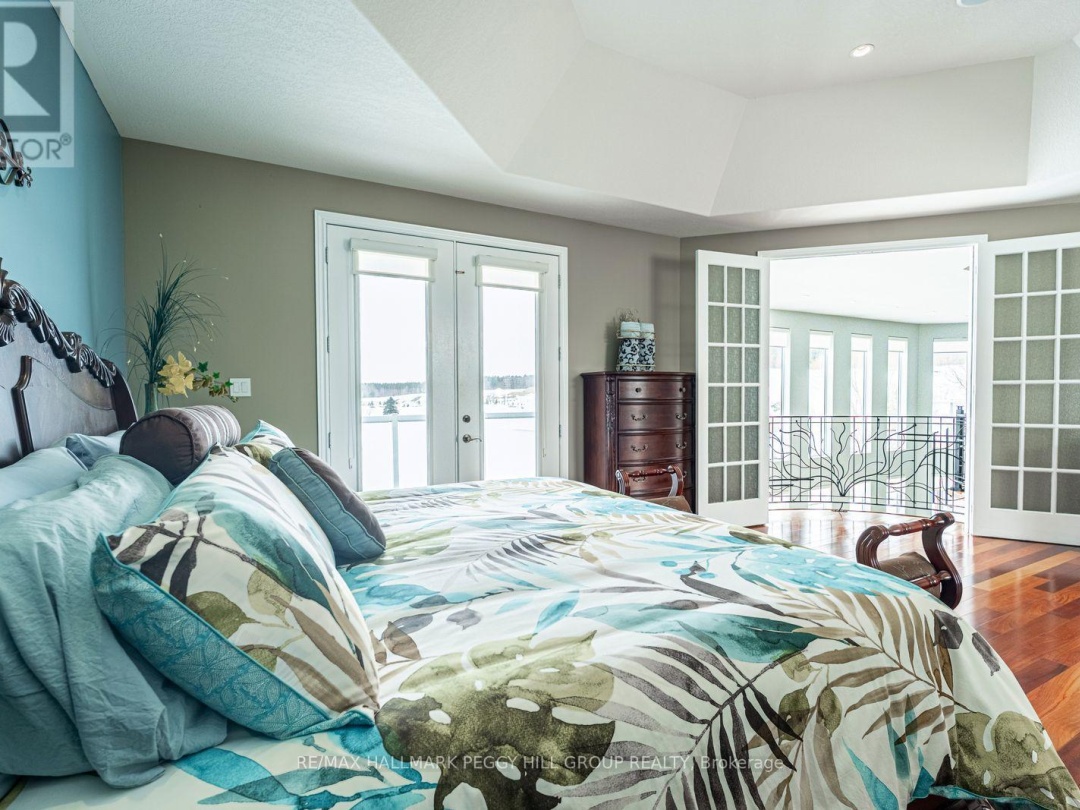 1372 DIVISION ROAD E, 