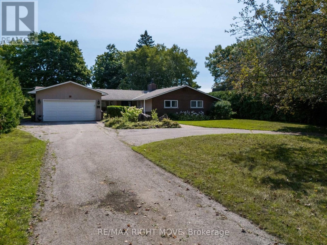 18 MAPLE DRIVE, 