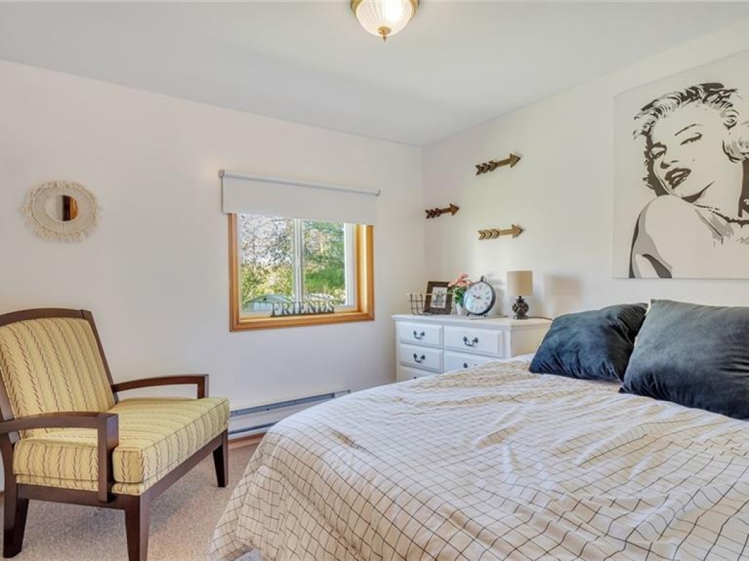 108 COLDSTREAM Road, Cameron Lake