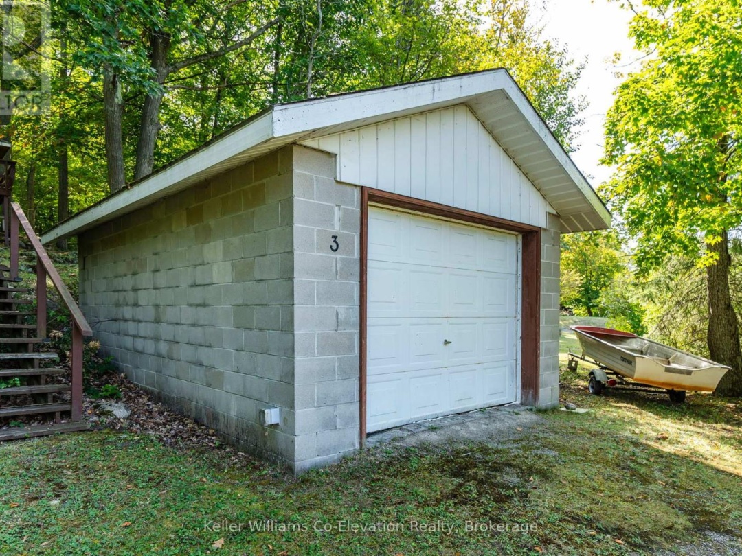 3 CROSSINGVIEW LANE, 