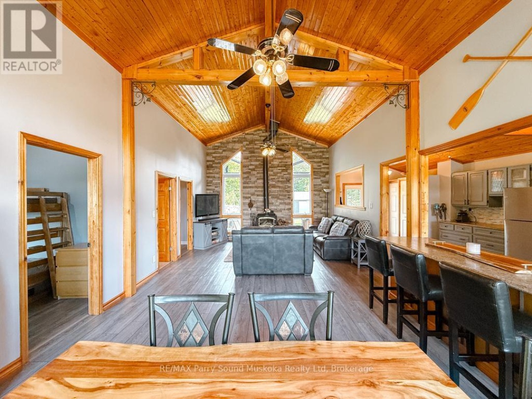 127 BURNETTS ROAD, Manitouwabing Lake
