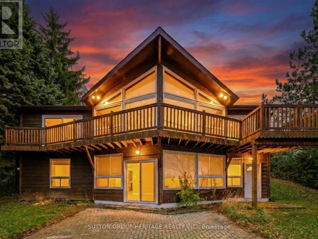 24 PLEASANT VIEW CRESCENT, 