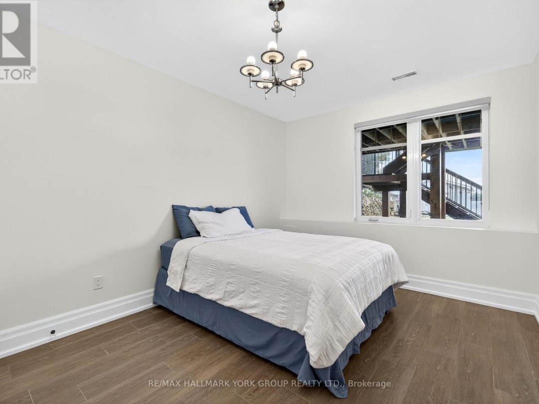 10 GRILLS ROAD, 
