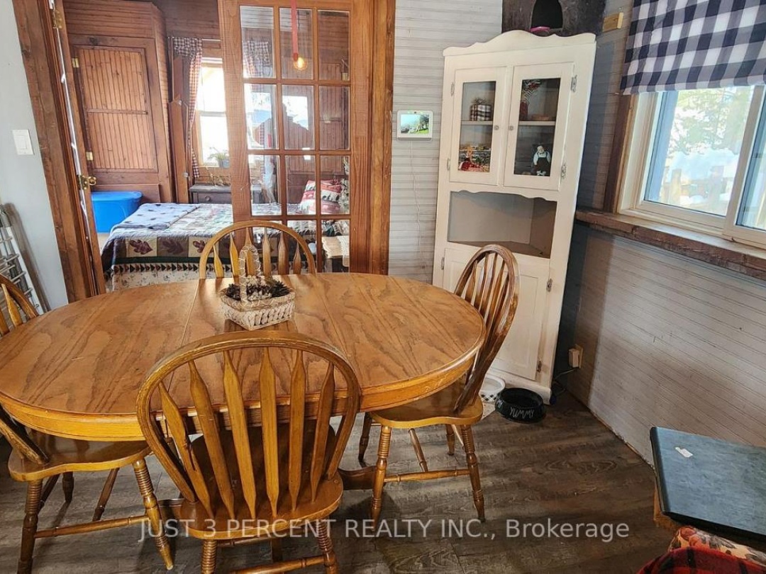 55 Northern Avenue, Little Bald Lake