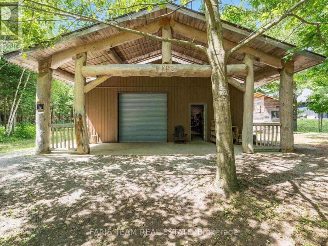 151 Mount Saint Louis Road E, Coldwater Lake