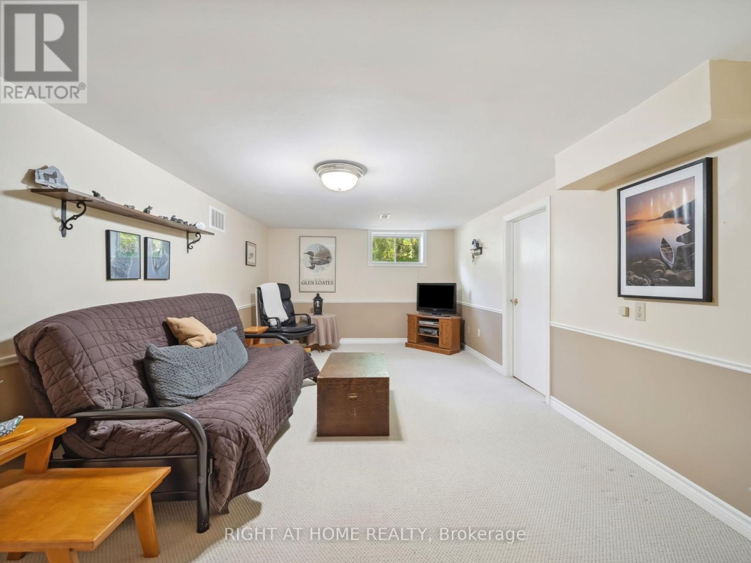 1857 KENSINGTON PLACE, 