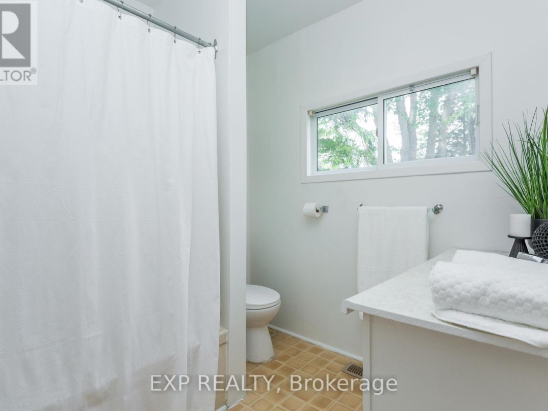 28 PARK LANE, 