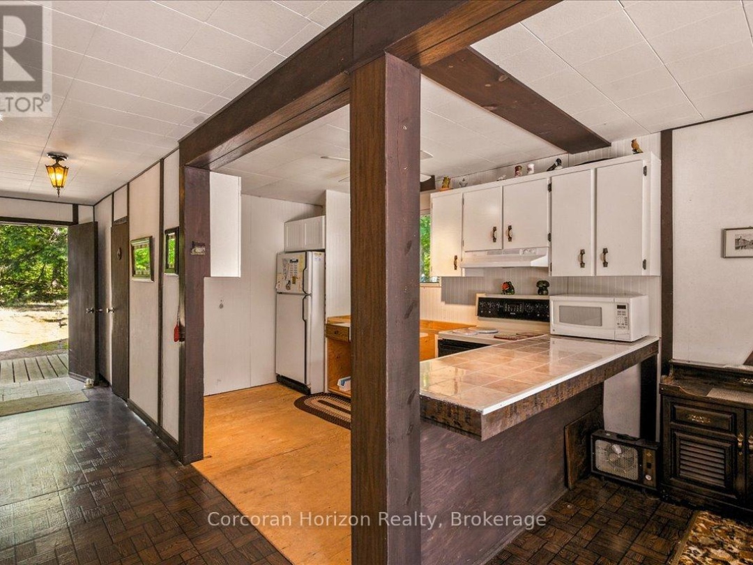 78 TAYLOR ISLAND, 