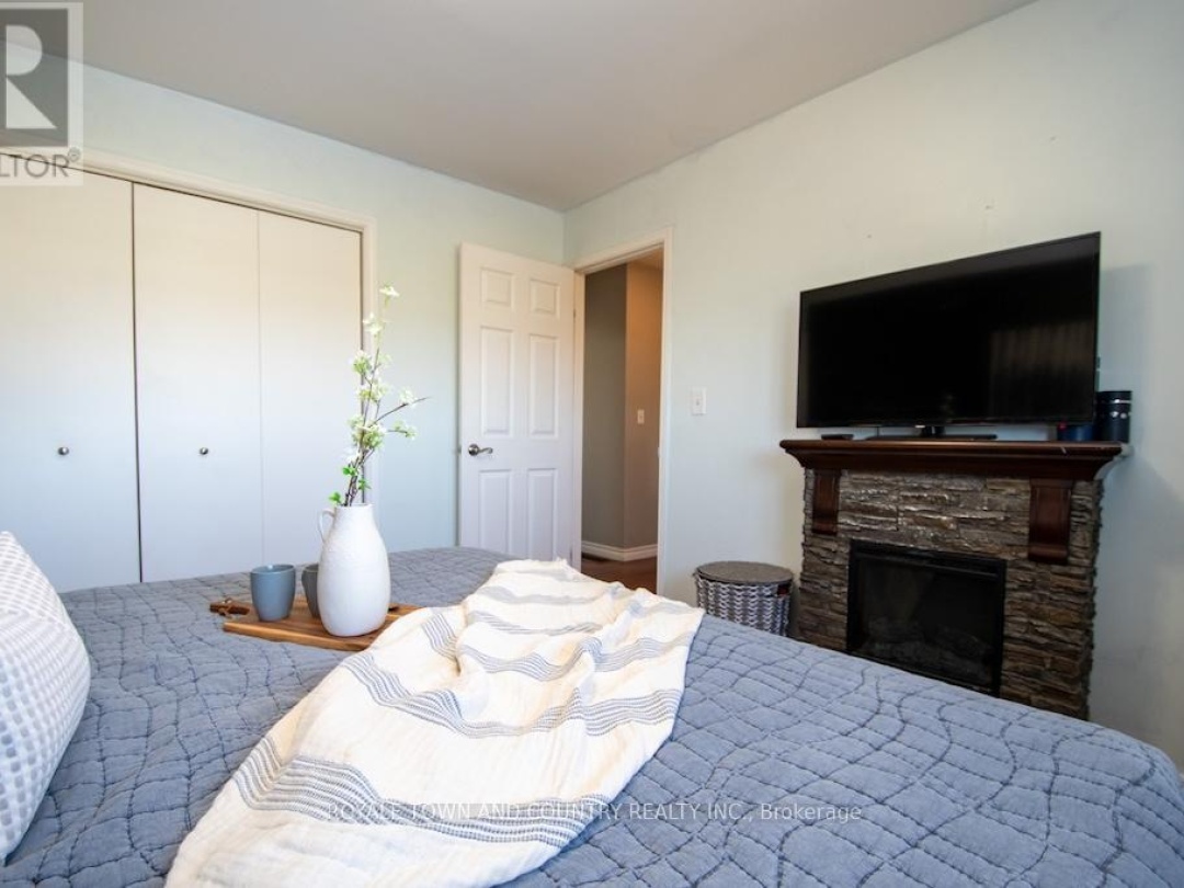 187 SKYLINE ROAD, 