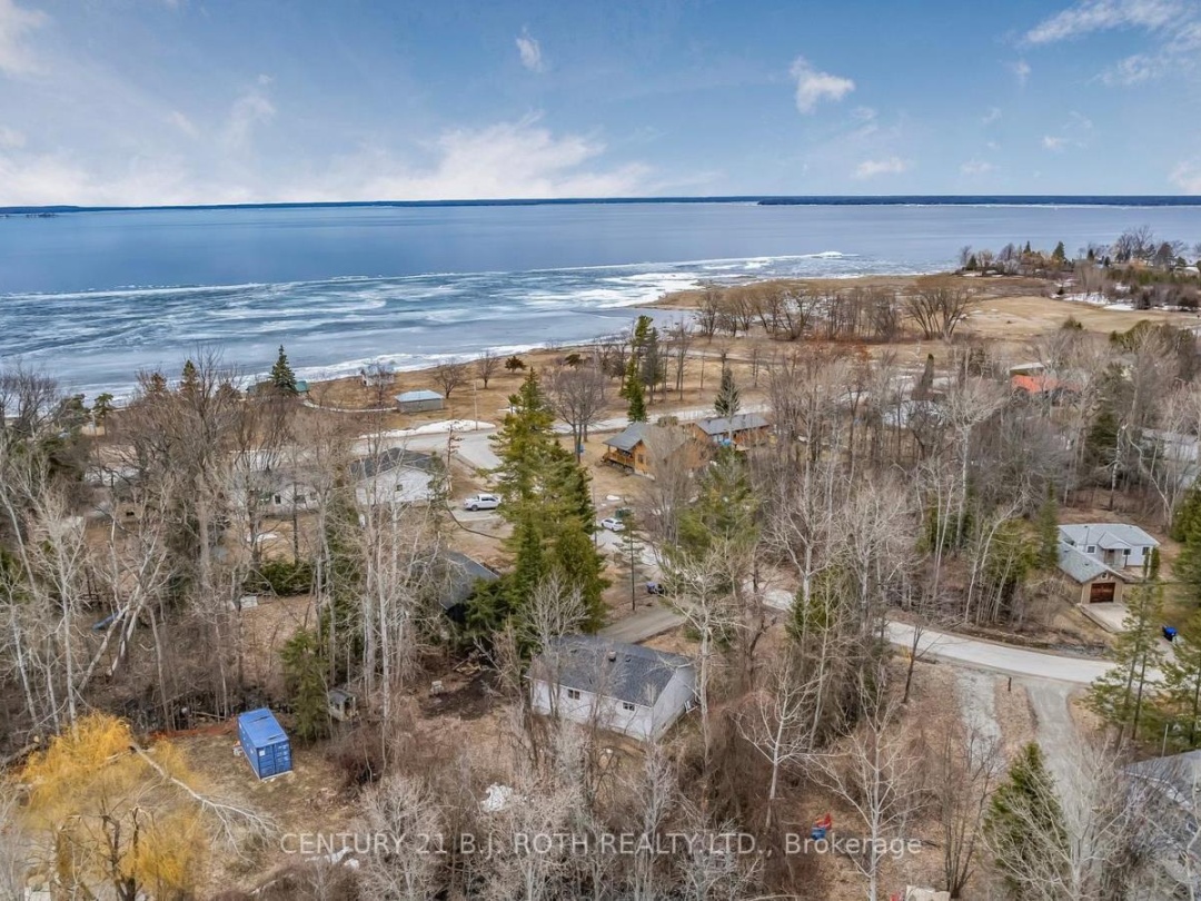 185 Silver Birch Crescent, Georgian Bay