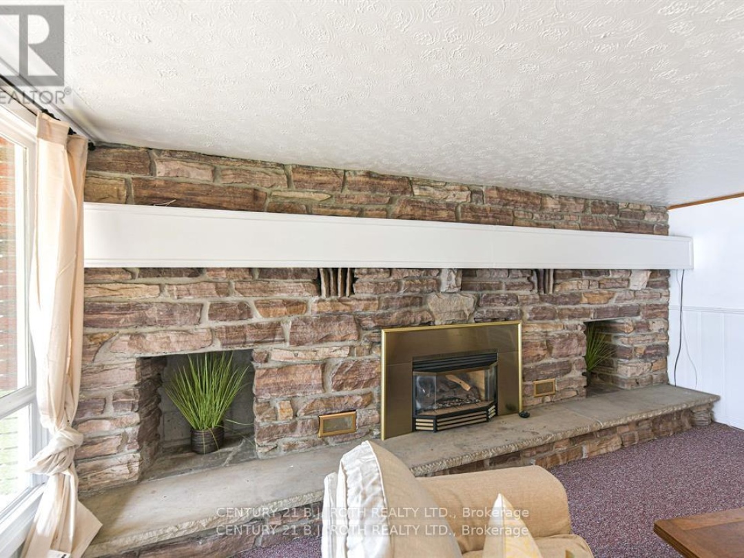 71 CAMPBELL BEACH ROAD, 