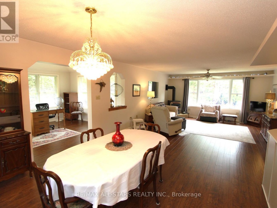 33 TATES BAY ROAD, 