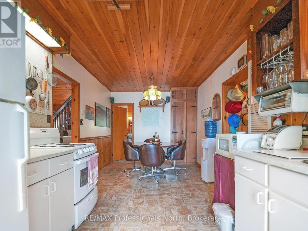 1026 WOODPECKER TRAIL, 