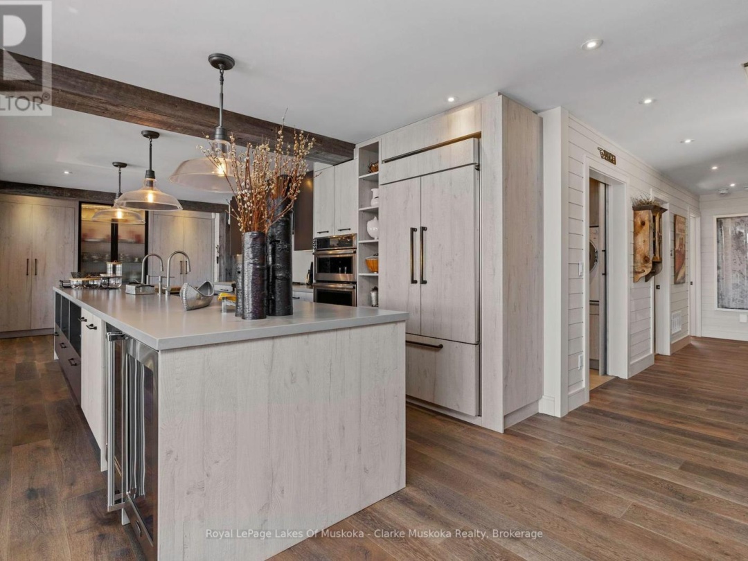 305 Wapaska Crescent, Lake Muskoka