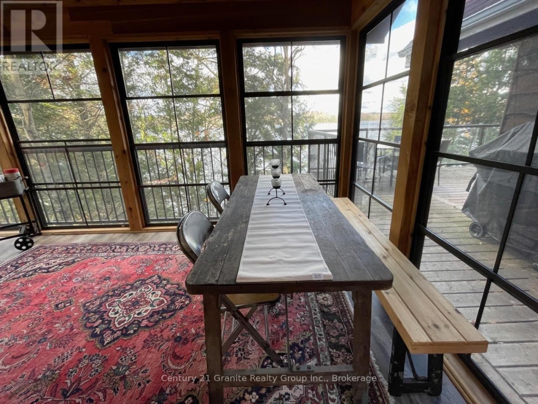 1038 BROKEN PADDLE ROAD, 