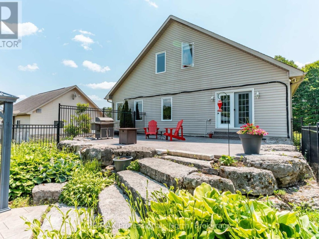 3981 DEEP BAY ROAD, 