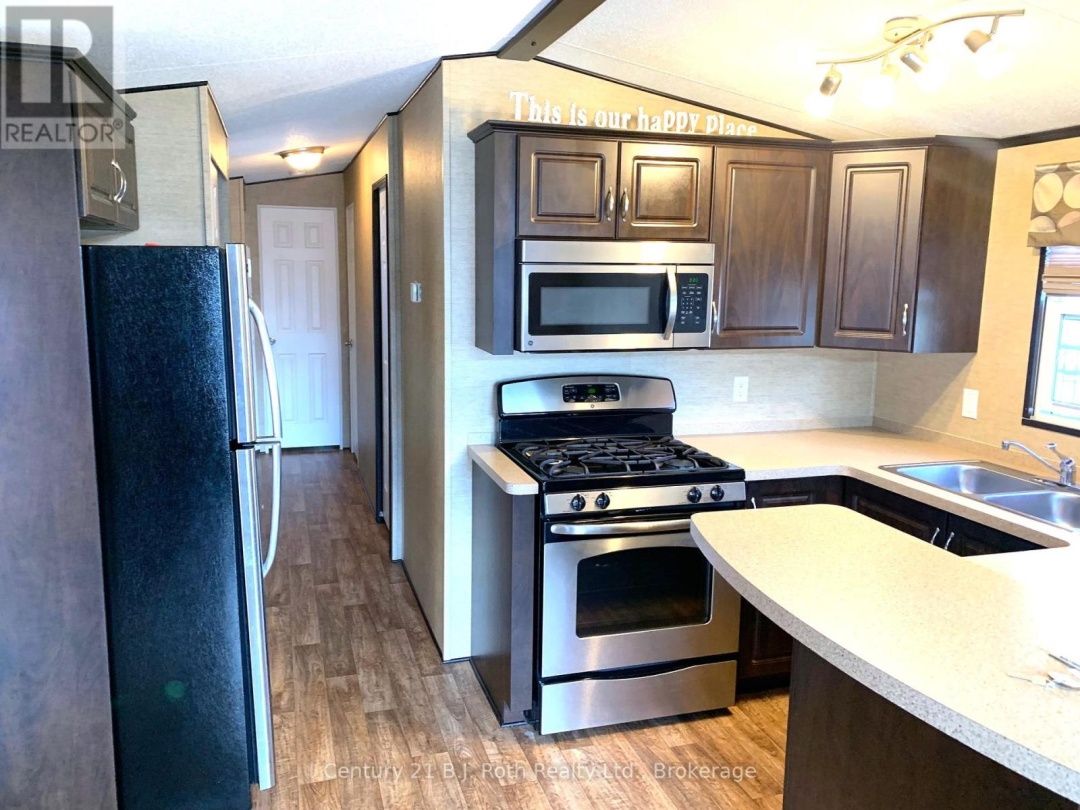 43 1082 Shamrock Marina Road, Severn Lake