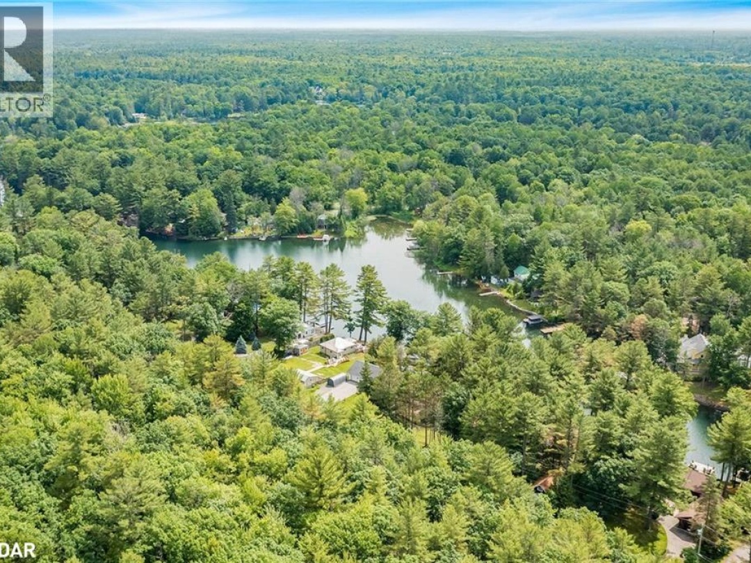 7817 OAKRIDGE Drive, 