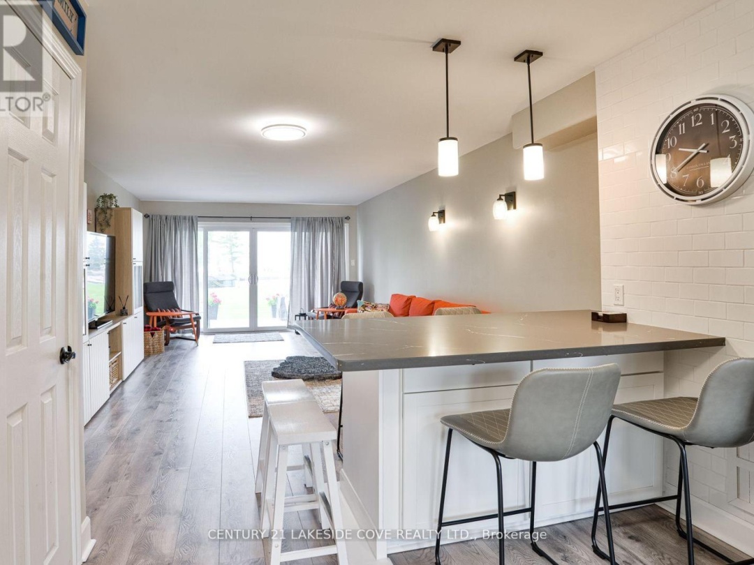 UNIT 14 - 1 PARADISE BOULEVARD, 