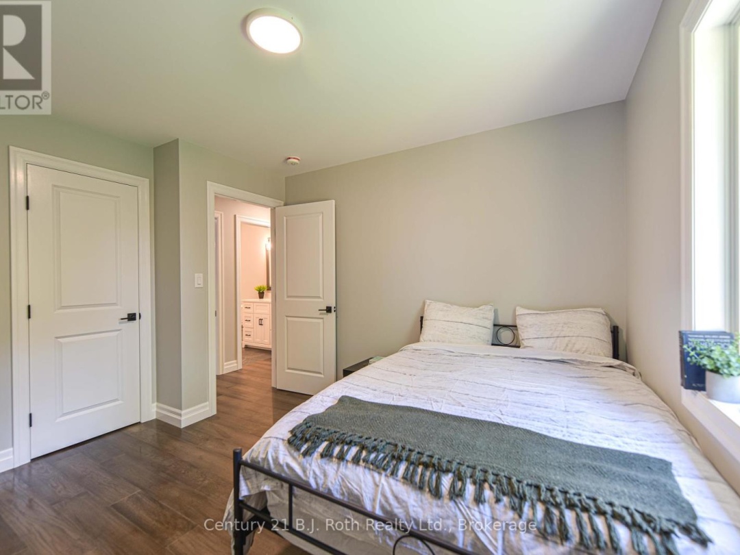 3324 BRAMSHOTT AVENUE, 