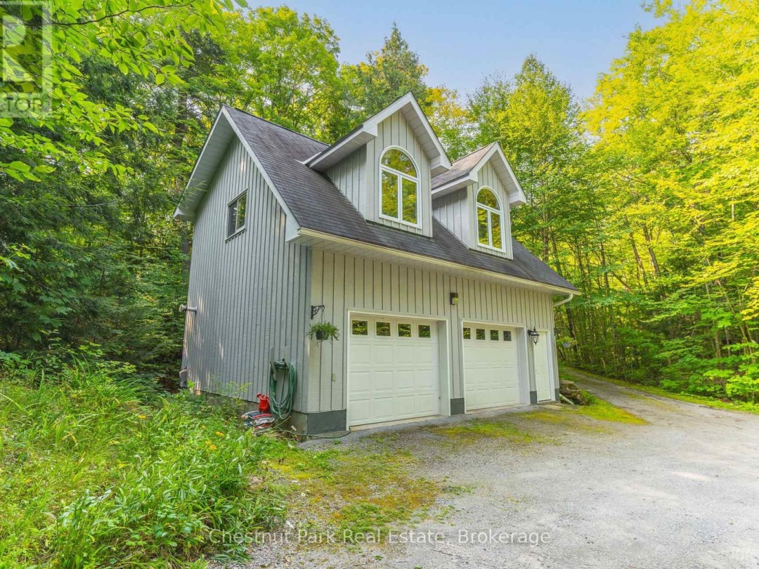1003 Arnott Lane, Redstone Lake