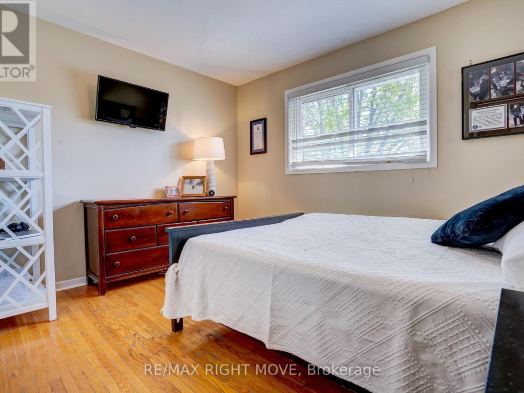 363 TALLWOOD DRIVE, 