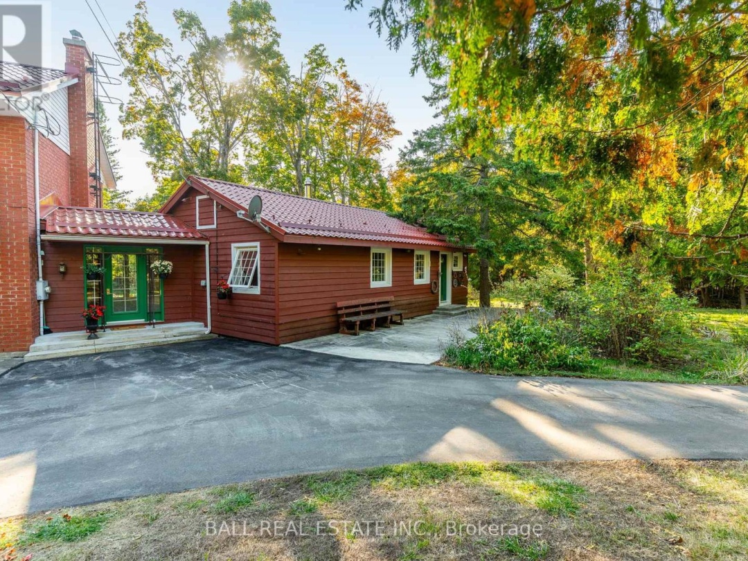 849 COUNTY RD 49, 