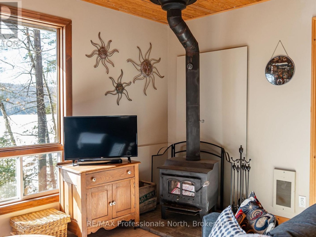 1196 Portage Road, South Portage Lake