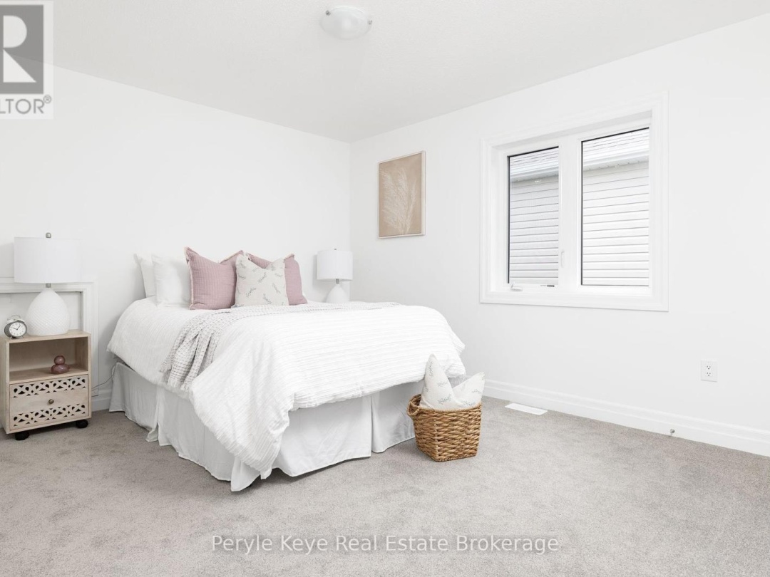 30 DYER CRESCENT, 