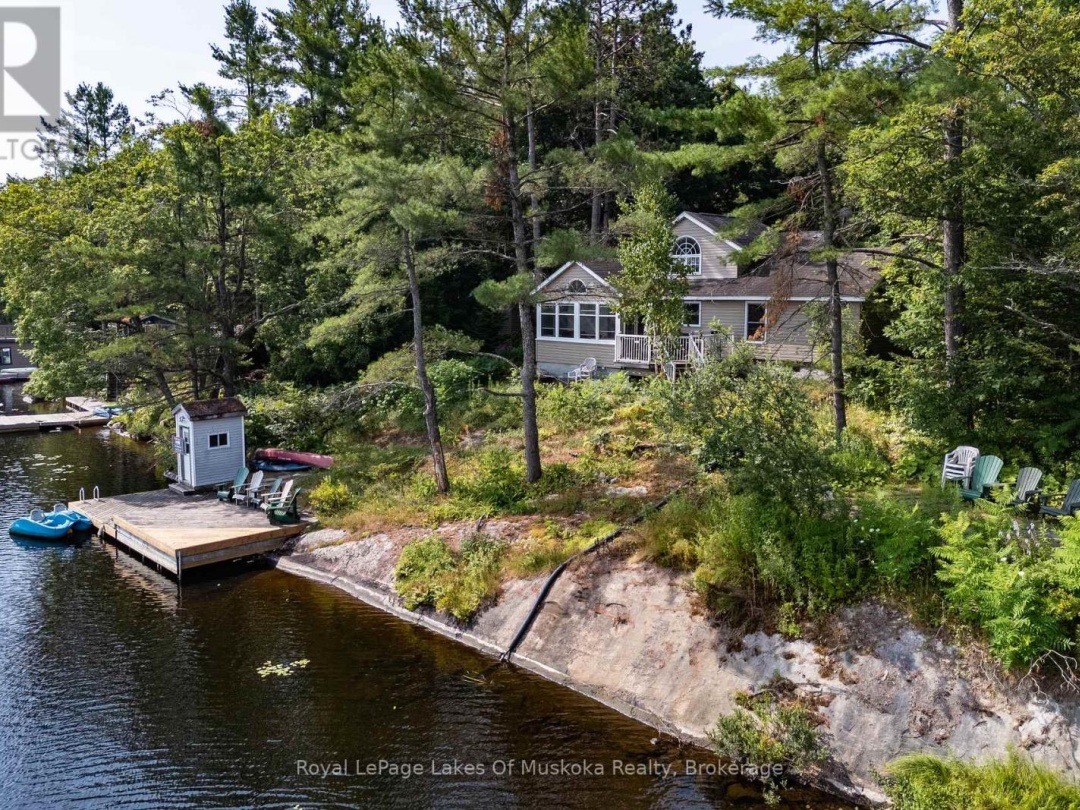 49 PINETREE ROAD, Loon Lake
