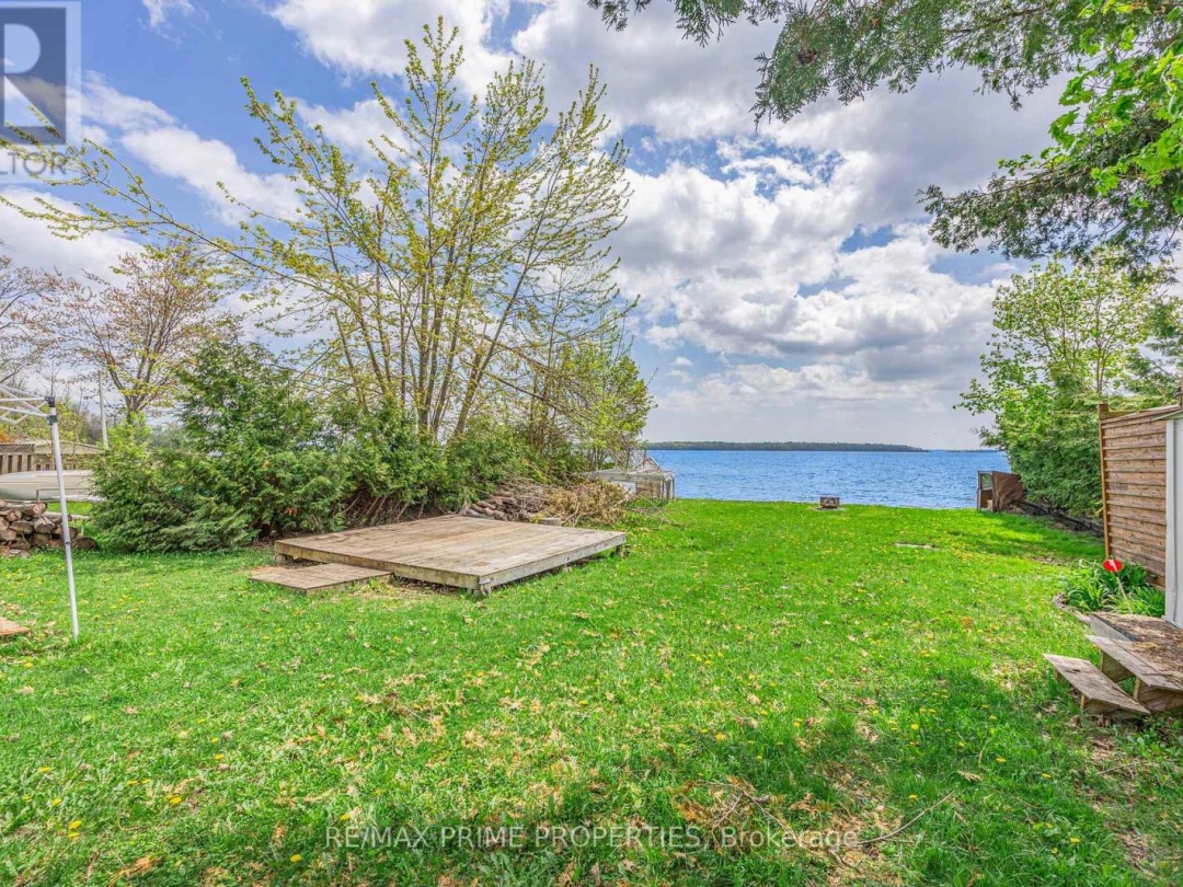 1947 WOODS BAY ROAD, Lake Couchiching