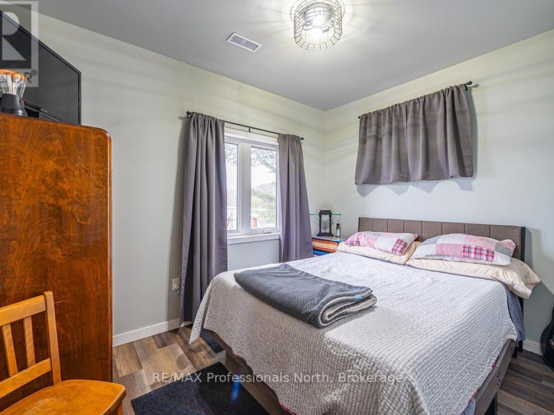 1325 Claude Brown Road, Bob Lake