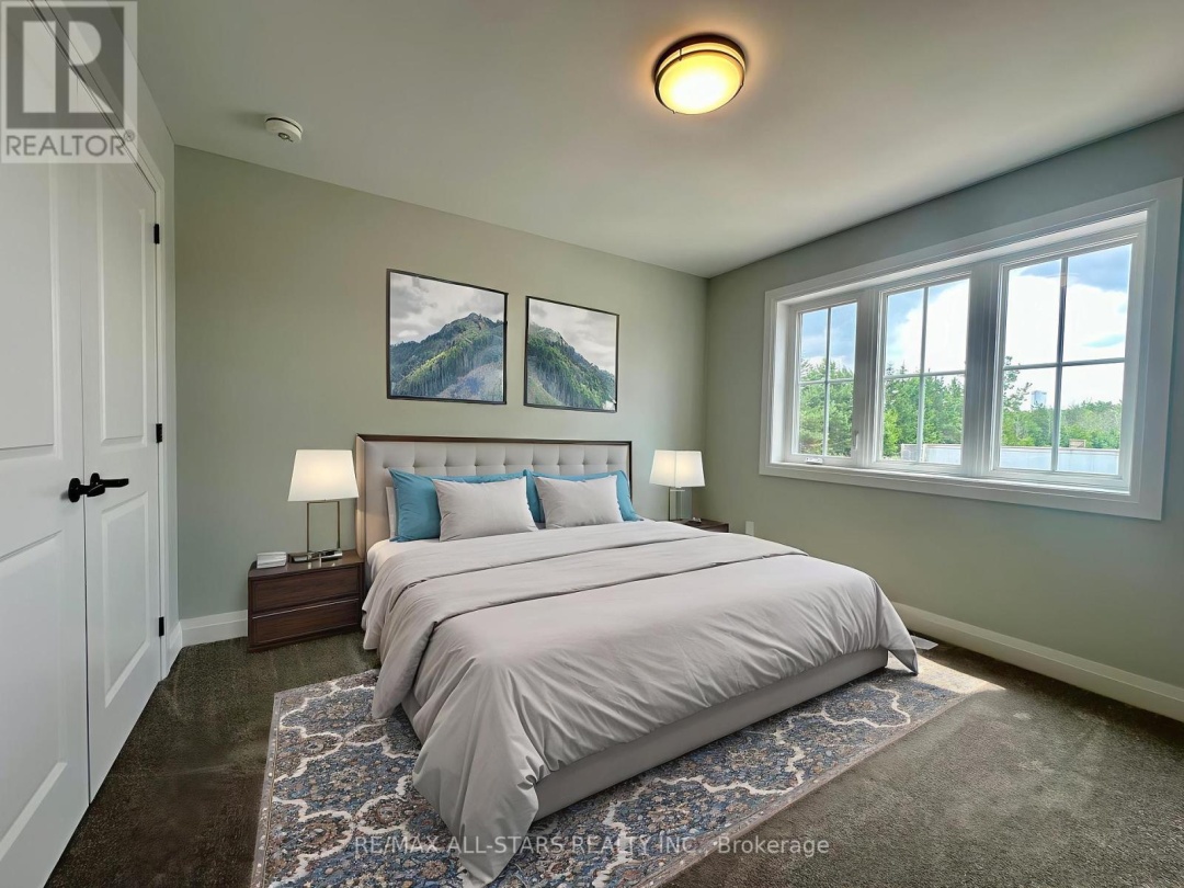 6 - 21 HAMPTON LANE, 