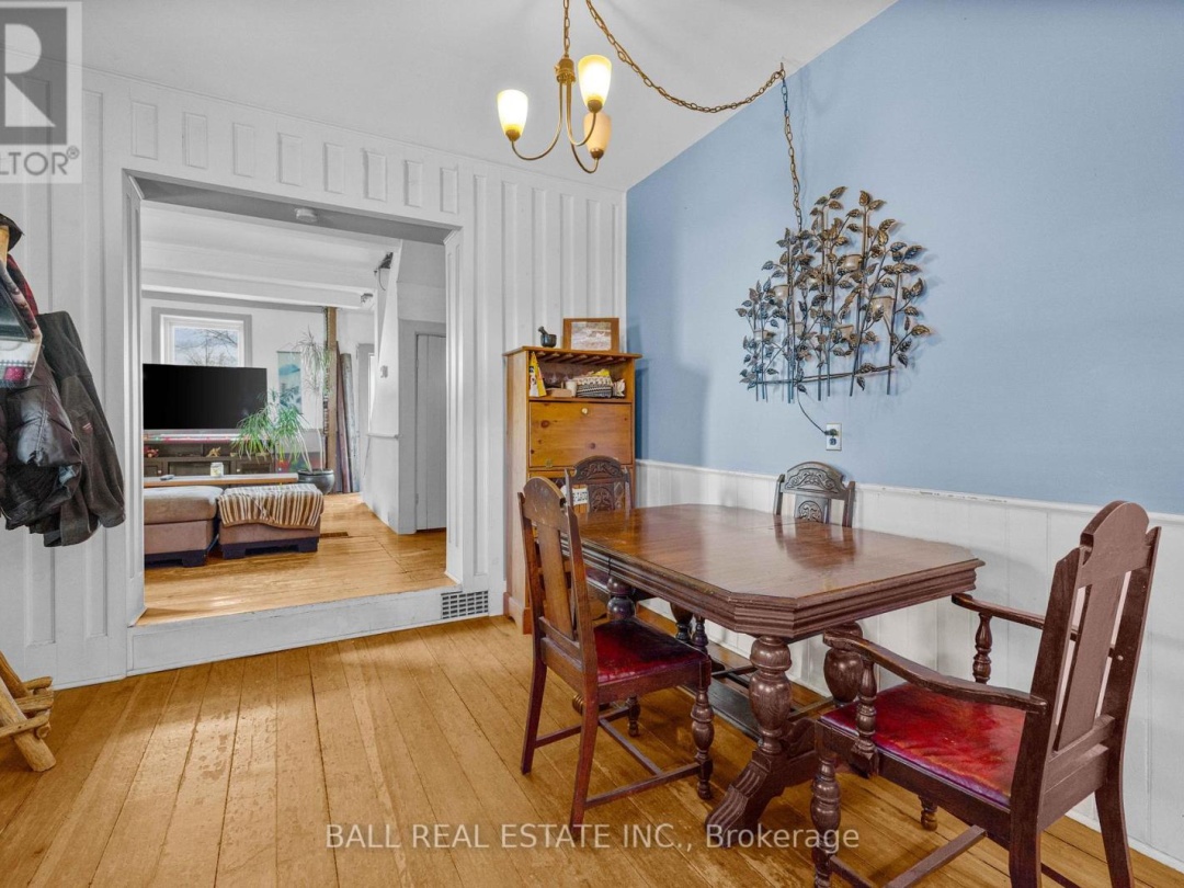 589 COUNTY ROAD 8, 