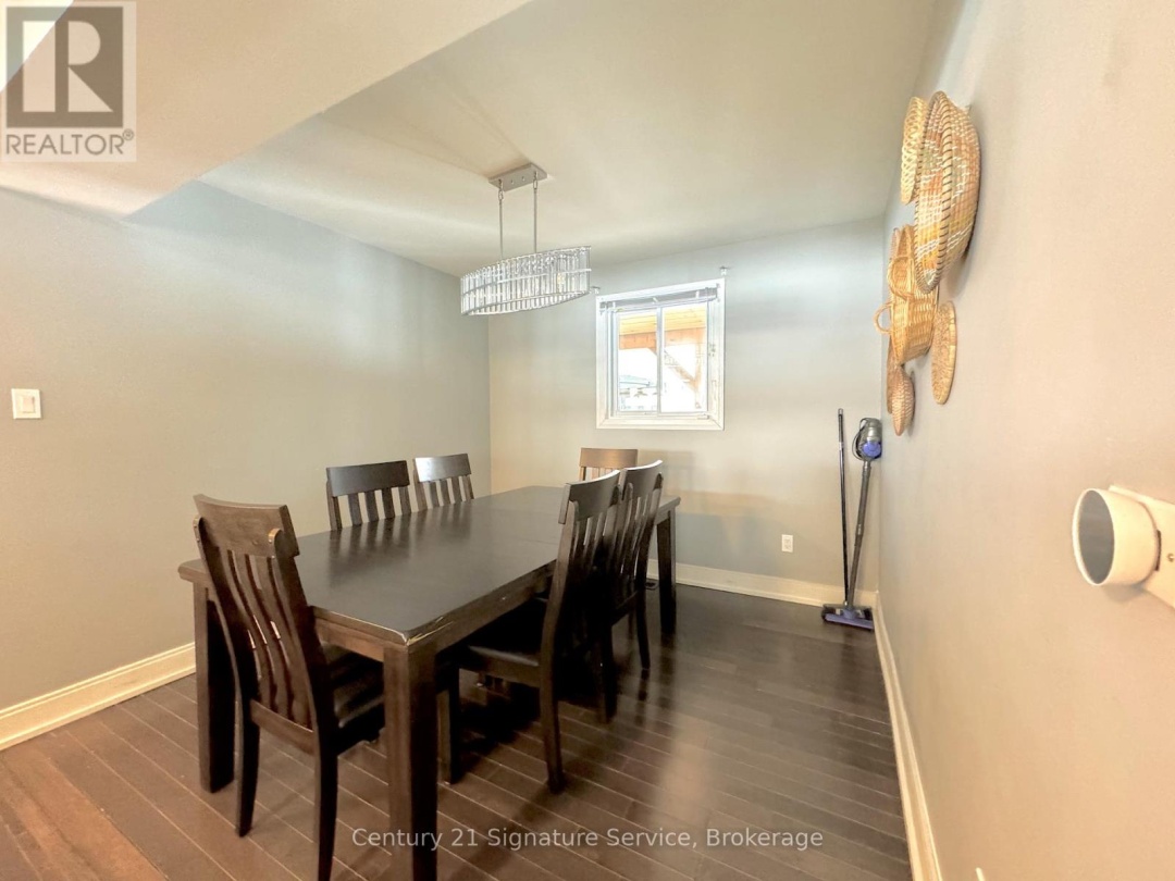 127 Maskinonge Road, Georgian Bay
