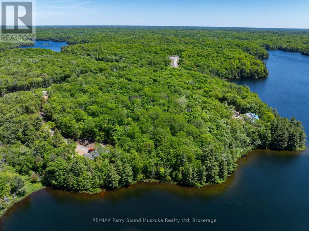 21 WEE-GE-WA ROAD, Clear Lake