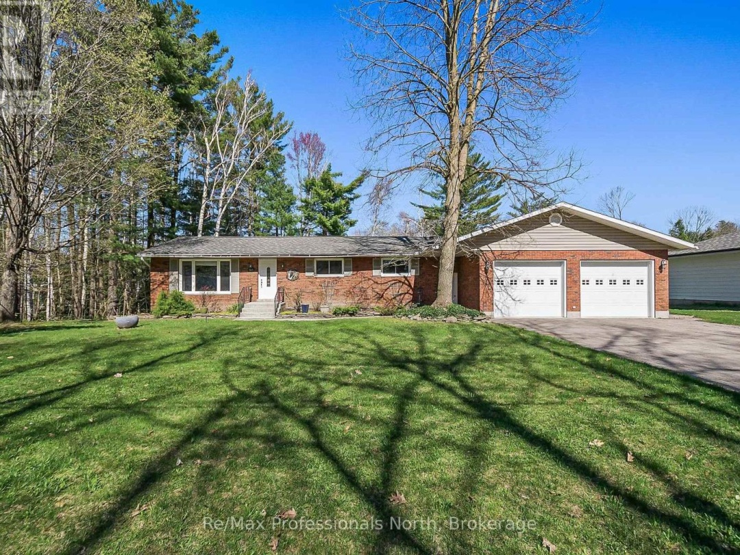 150 Robinson Lane, Lake Muskoka