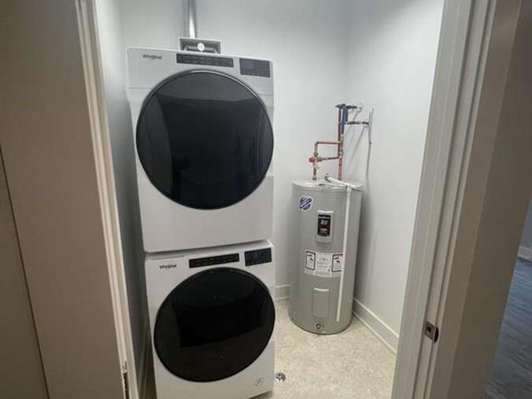 18 CAMPUS Trail Unit# 209, Huntsville