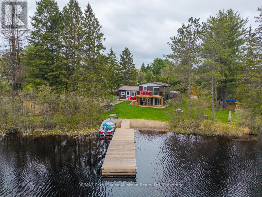 22 Dickinson Road, Manitouwabing Lake