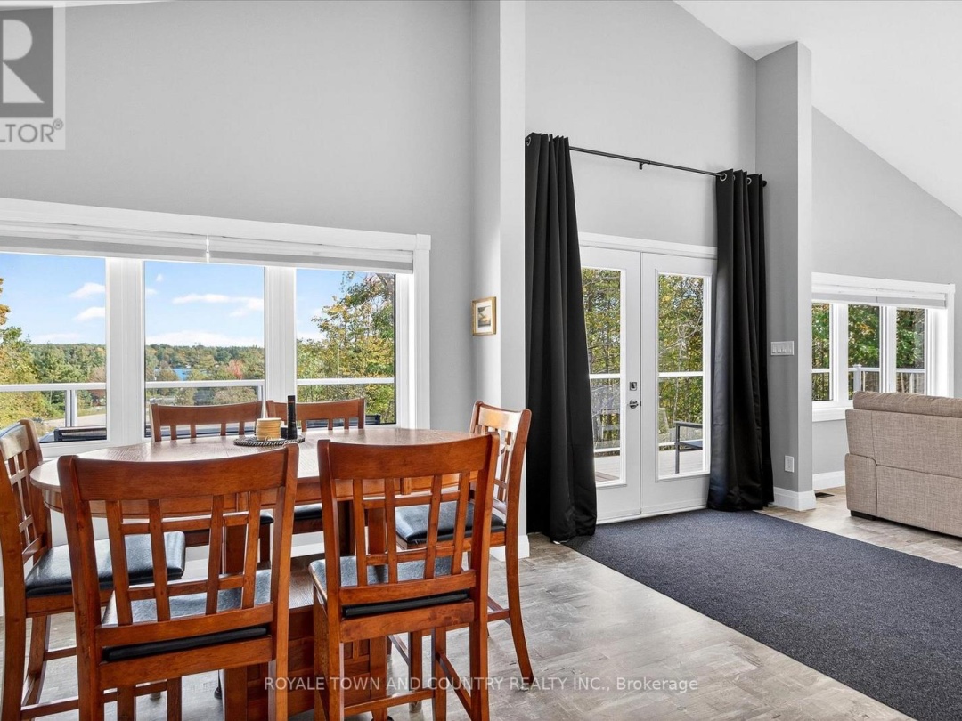 9 LYTLE LANE, 