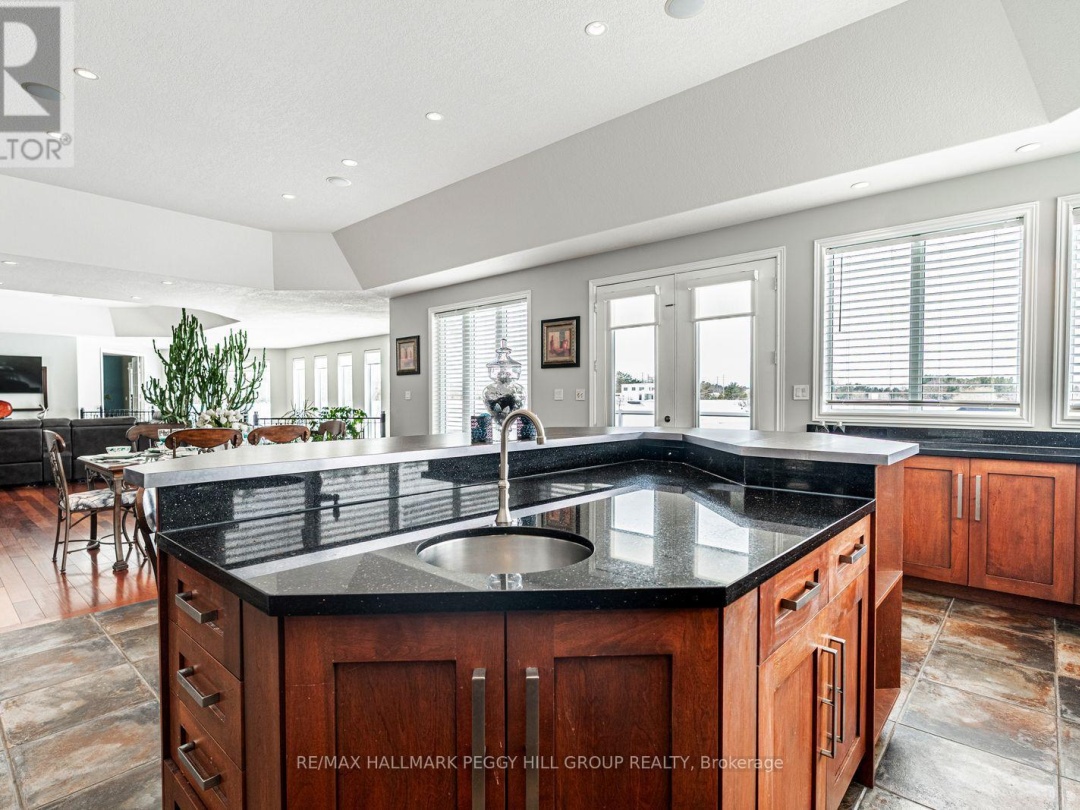 1372 DIVISION ROAD E, 